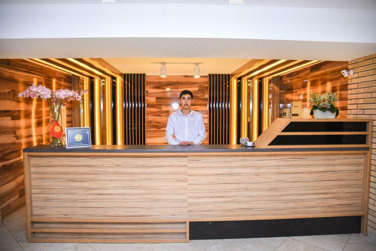 B Hotel 比什凯克 外观 照片
